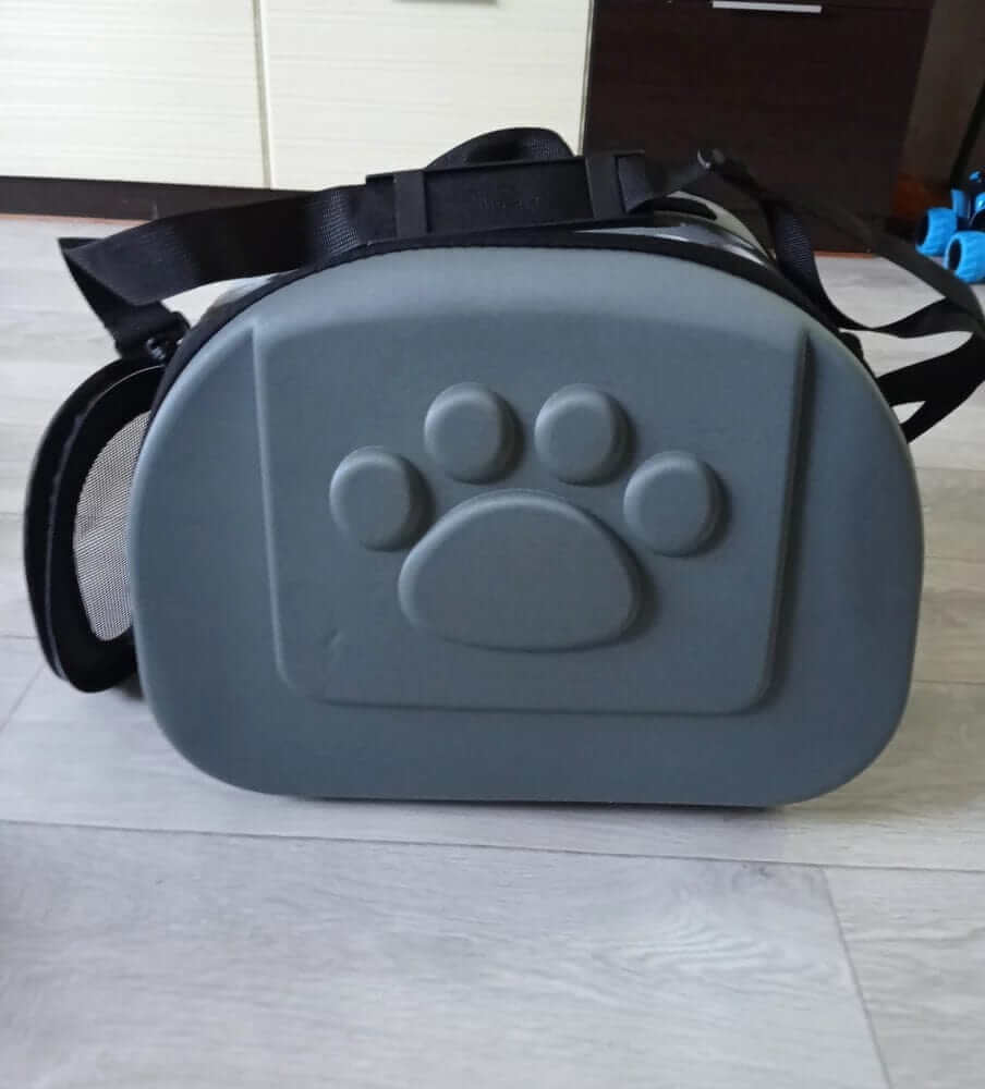 Compact Travel Pet Carrier - lightweight, foldable carrier for small dogs and cats, perfect for travel and convenience.