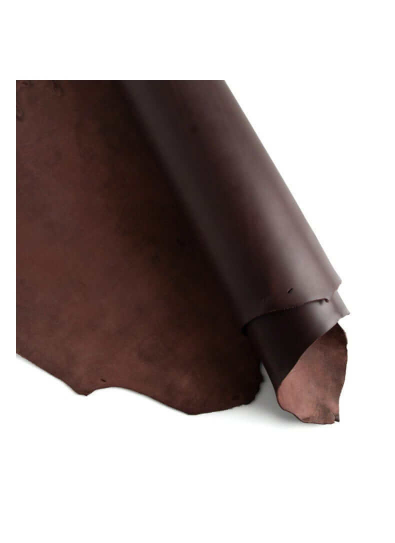 Genuine Leather Dog Leash - Strong & Durable, high-quality leather material for premium dog leashes.