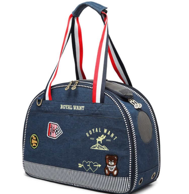 WanderPaws Pet Travel Bag, stylish dog and cat carrier with breathable mesh, perfect for travel and outdoor adventures.