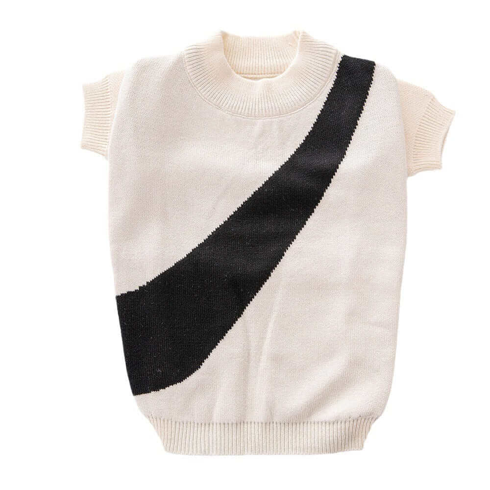 SnugFit Dog Sweater - Stylish dog sweater with soft fabric and charming design for dogs and cats.
