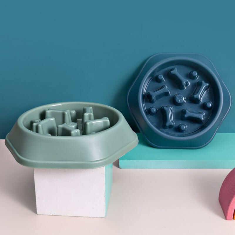 Anti-Choke Pet Slow Feeder Bowl for Dogs & Cats, non-slip design, promotes healthy eating, prevents choking