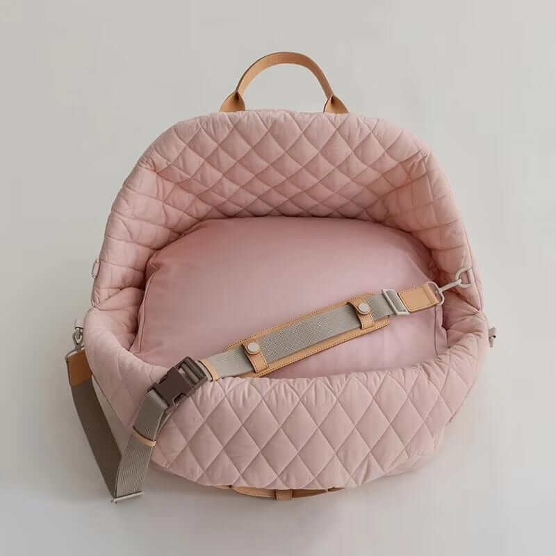 Multifunctional Pet Travel Bag, cozy interior, waterproof, perfect for dogs & cats, all-season use.