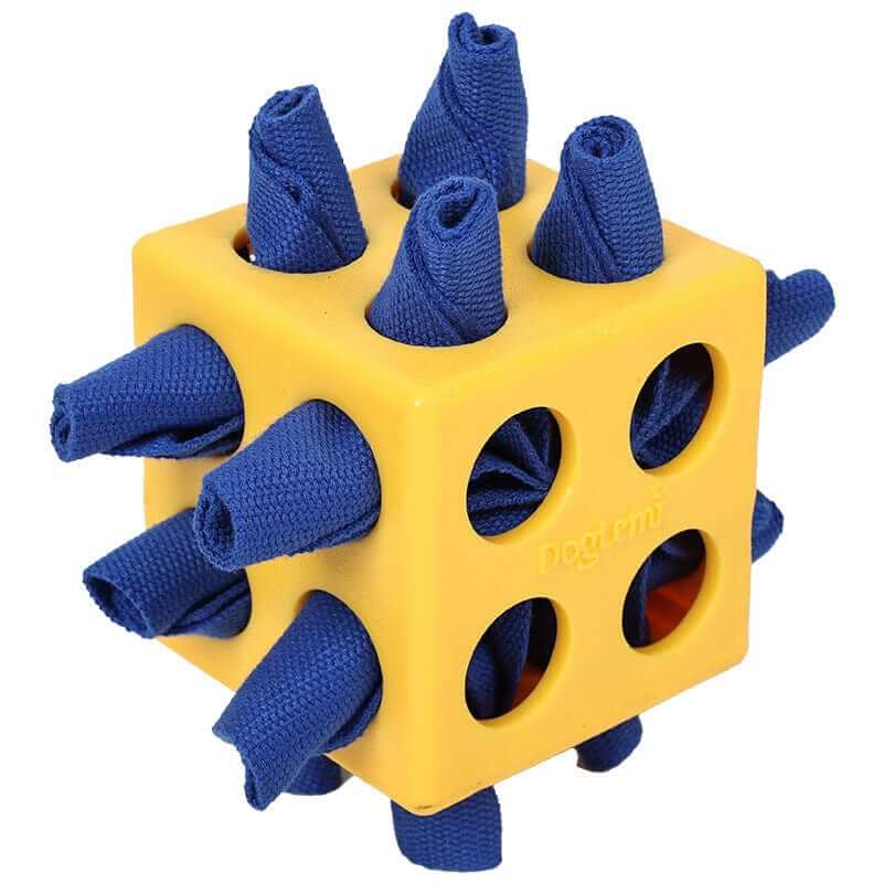 Portable Sniffing Cube - Interactive Dog Training Toy for dogs, enhances foraging skills with fun and engaging design.