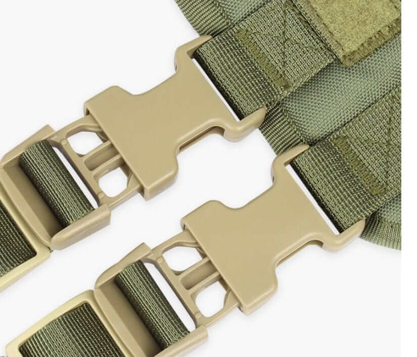 TactiPaw Dog Harness adjustable quick-release buckles for dogs & cats, ensuring comfort and security during outdoor activities.