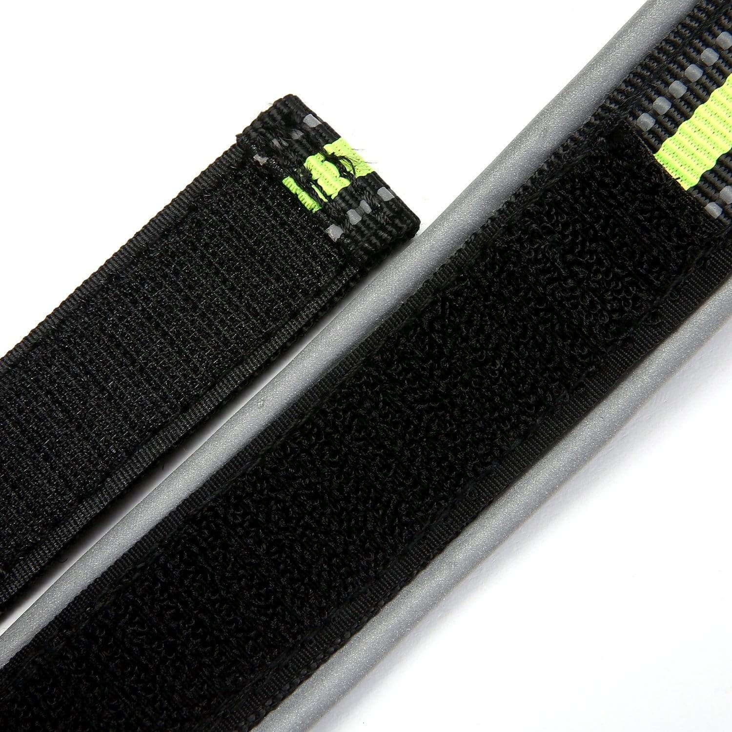 Highly Reflective dog Collar Velcro structure for secure and adjustable fit, ensuring visibility during walks.