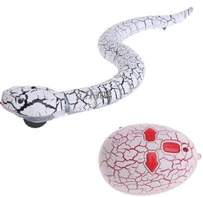 Novelty Remote Control Snake Toy for dogs with realistic features and remote control for indoor and outdoor fun.