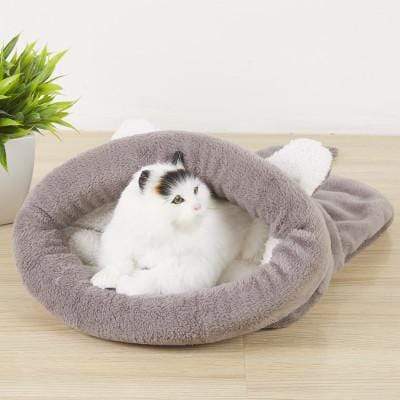 Ultra Soft Sleeping Ballon for Pets - Cozy cat sleeping bag with soft fabric, perfect for warmth and resting.
